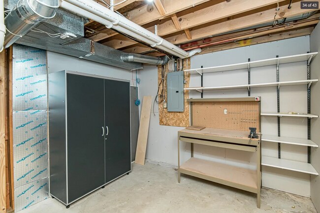 Building Photo - 4235 Stoneham Ln NW