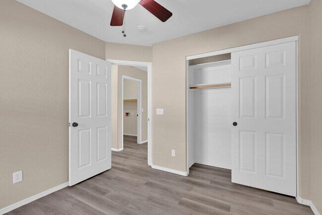 Building Photo - 17161 W Port Royale Ln