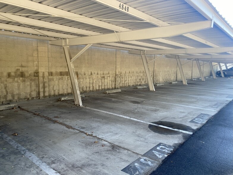 Building Photo - 4846 Larwin Ave