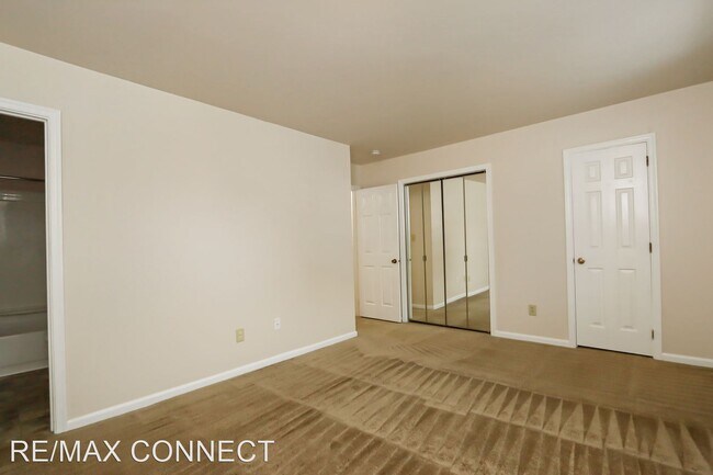 Building Photo - 3 br, 2.5 bath House - 76 Charles Parish