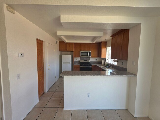 Building Photo - 1354 Carriage Ln