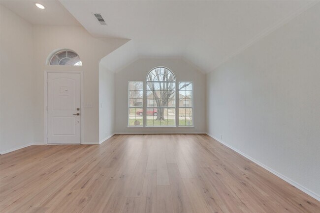 Building Photo - 7307 Cresson Dr