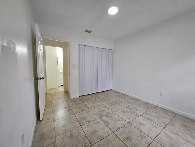 Building Photo - 3651 N Goldenrod Rd