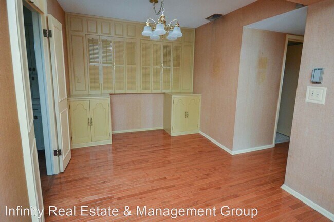 Building Photo - 2 br, 2 bath House - 410 6th Ave SW #M10