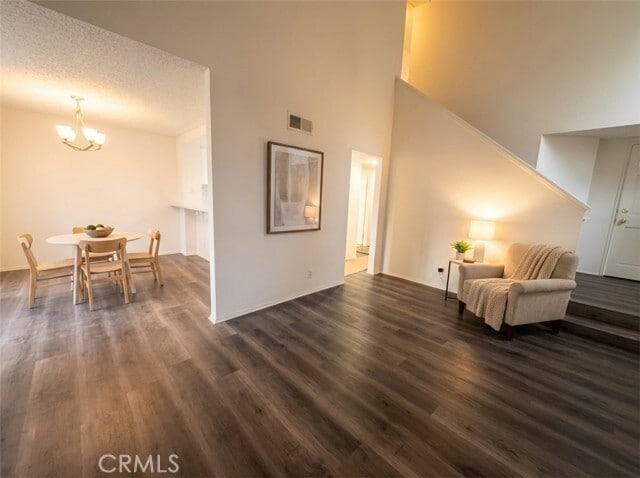 Building Photo - 7 Stanford Ct