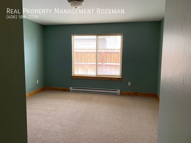 Building Photo - 170 Talon Way