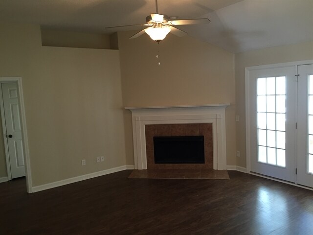 Building Photo - 110 Nelson Dr