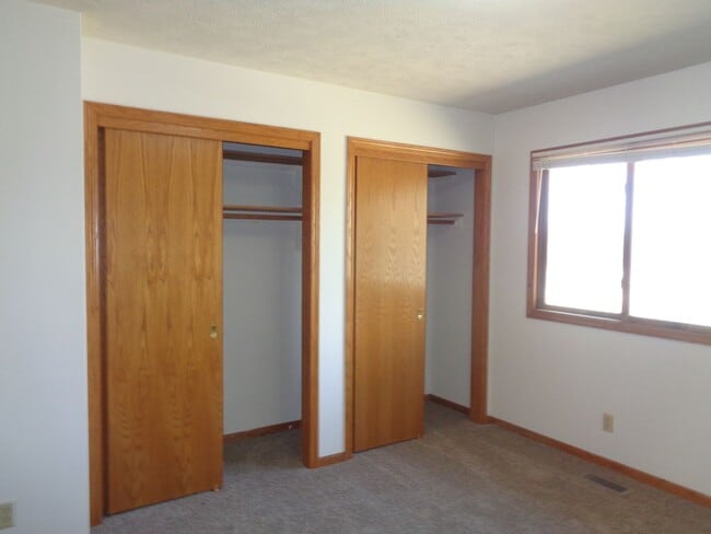 Building Photo - 1230 W Washington St