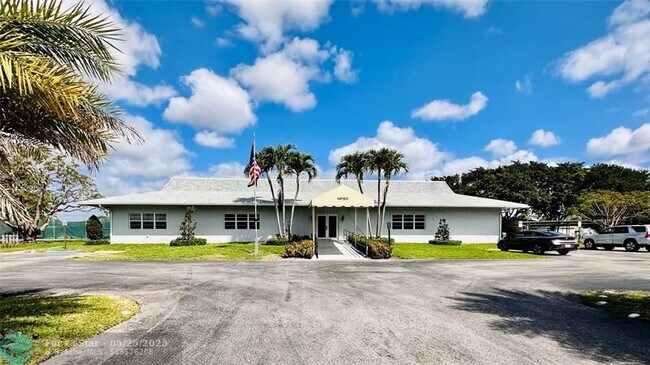 Building Photo - 14676 Canalview Dr