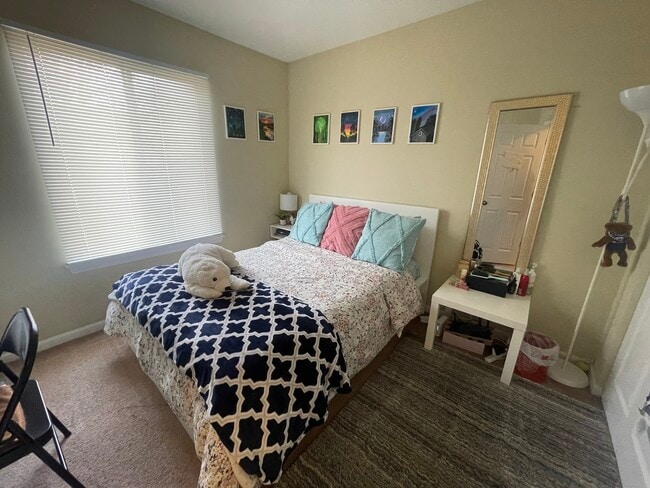 Building Photo - 2872 Cedar Glade Dr