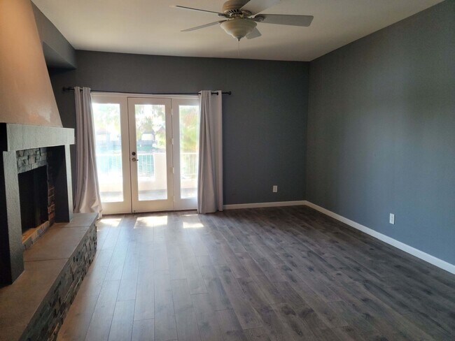 Building Photo - On the water! Updated 2bd/2ba Tempe Rental--COMING SOON