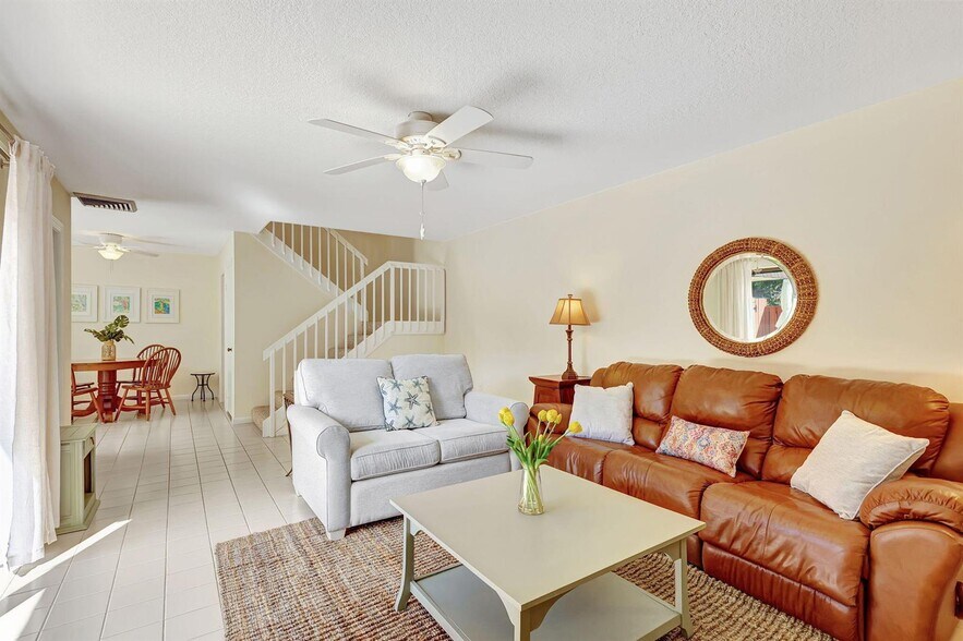 Building Photo - 2332 23rd Ct