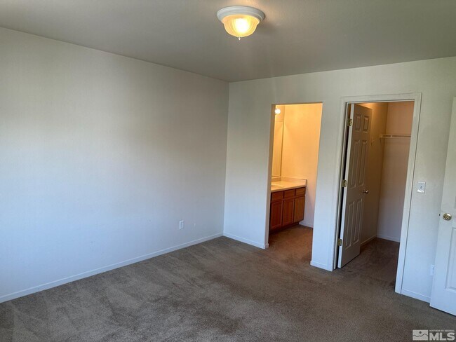 Building Photo - 5911 Sapphire Ridge Ct