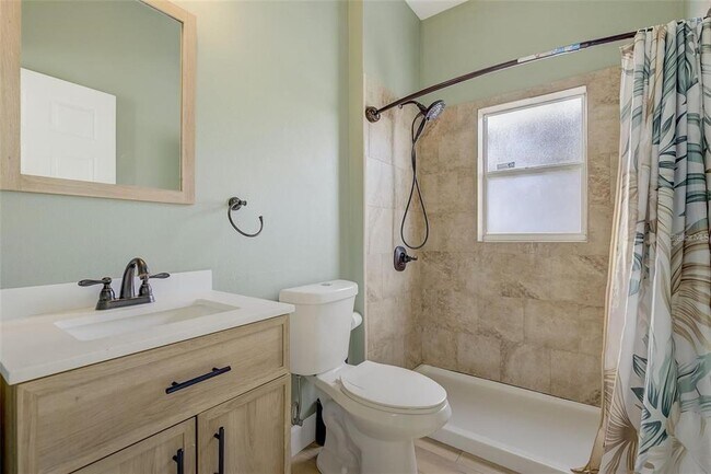 Building Photo - 10640 Sun Villa Blvd