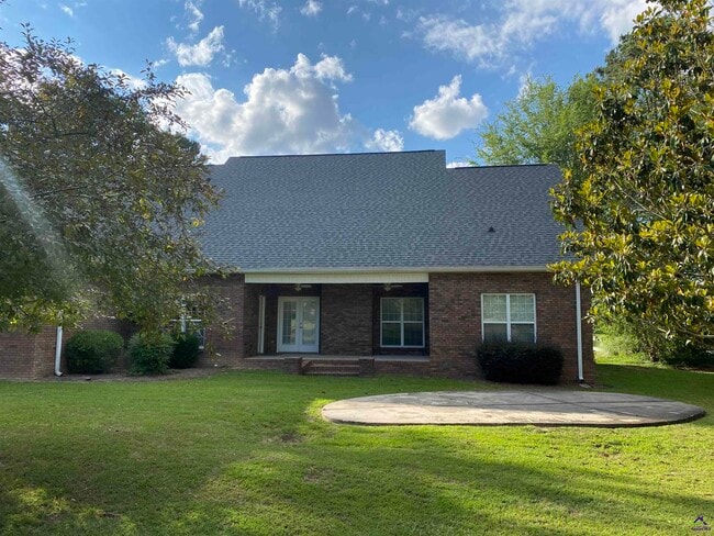 Building Photo - 408 Stathams Way