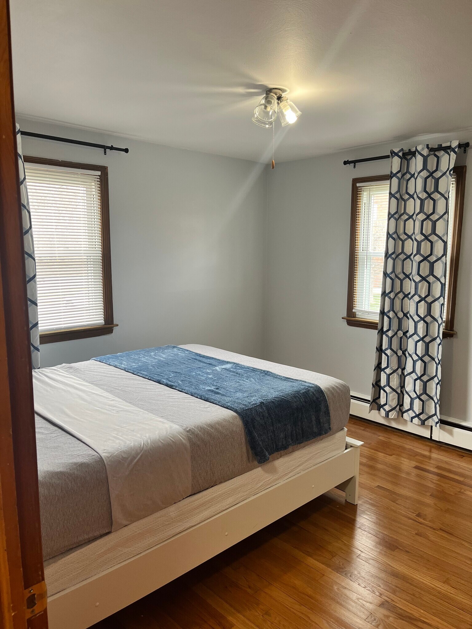 Building Photo - 52 Gould Dr