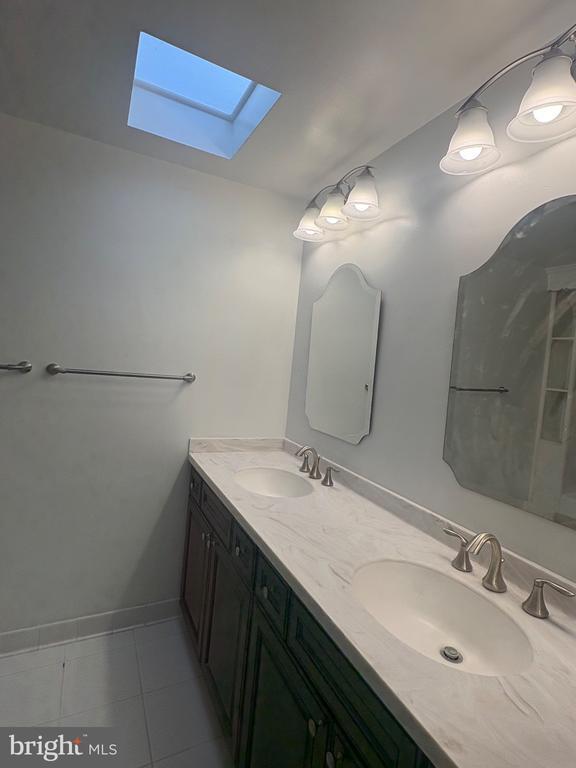 Building Photo - 119 E Padonia Rd