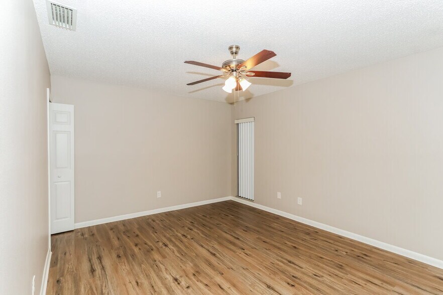 Building Photo - 7815 Capwood Ave