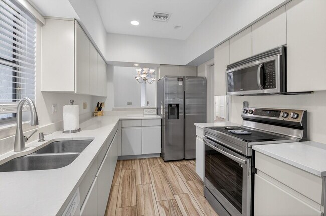 Building Photo - 2225 NW 53rd St