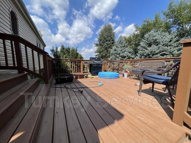 Building Photo - 405 Fort St