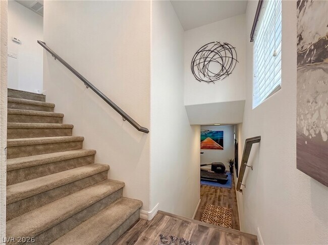 Building Photo - 372 Ambitious St