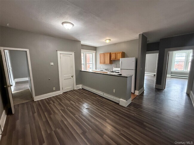 Building Photo - 60 Carroll St