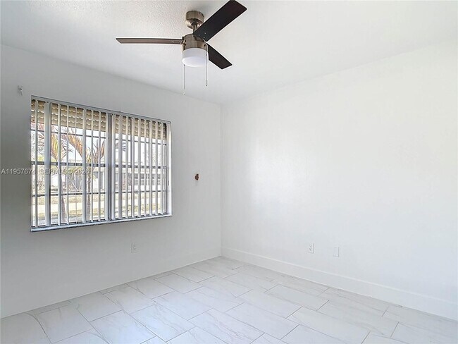 Building Photo - 4487 Pocatella Ave