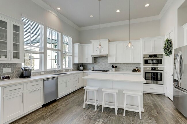 Building Photo - 2727 Dolce Oaks Dr