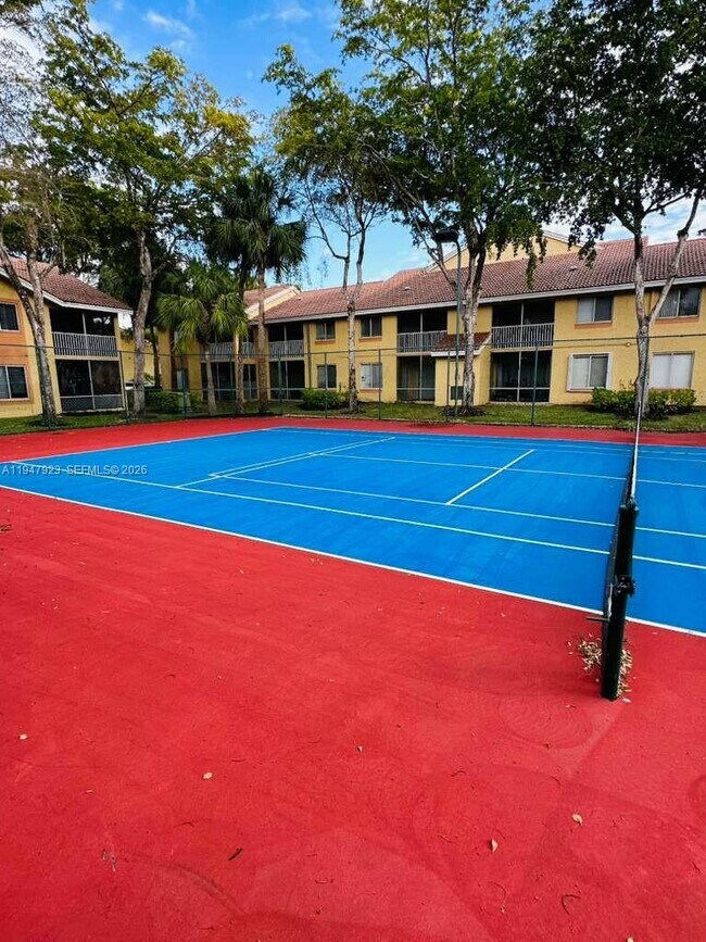 Building Photo - 1190 Coral Club Dr