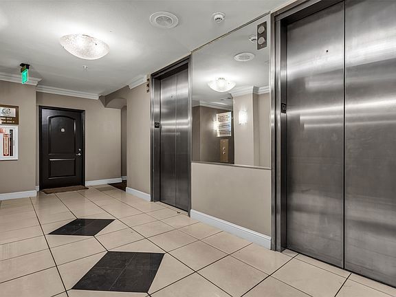 Building Photo - 3225 Turtle Creek Blvd Blvd