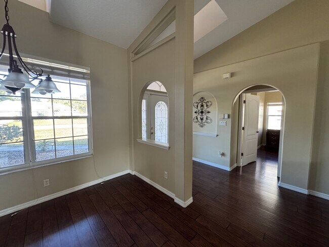 Building Photo - 3130 Westgate Dr