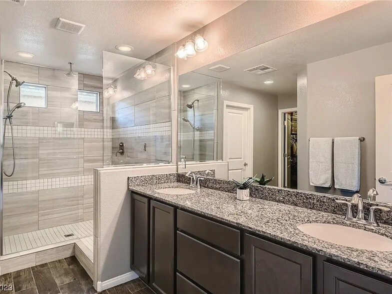 Building Photo - 8044 Bear Canyon St