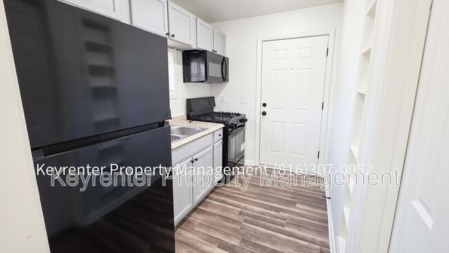 Building Photo - 7013 Bellefontaine Ave