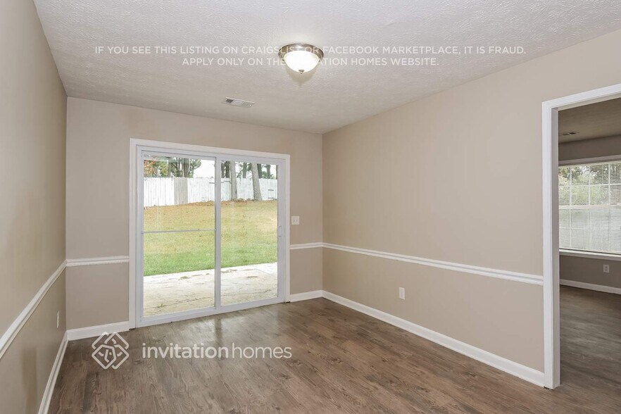 Building Photo - 5252 Station Cir