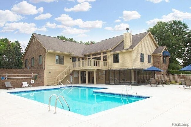 Building Photo - 2605 Greenstone Blvd