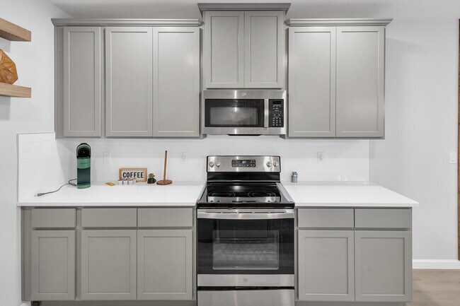 Building Photo - Saint Cloud - Multi Unit