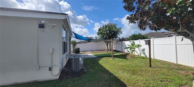 Building Photo - 1109 China Aster Way