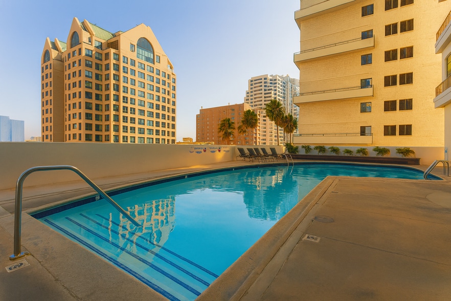 Building Photo - 10501 Wilshire Blvd