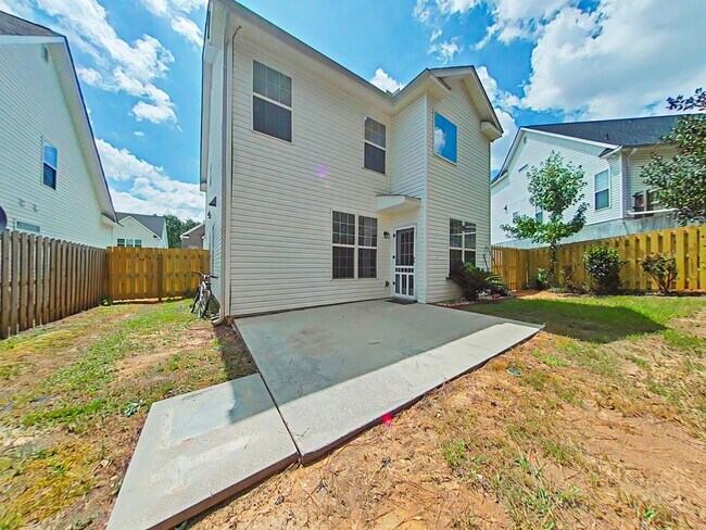 Building Photo - 3 Bed 2.5 Bath Home near Lakeside Highschool