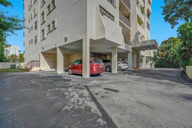 Building Photo - 9300 Bay Harbor Terrace