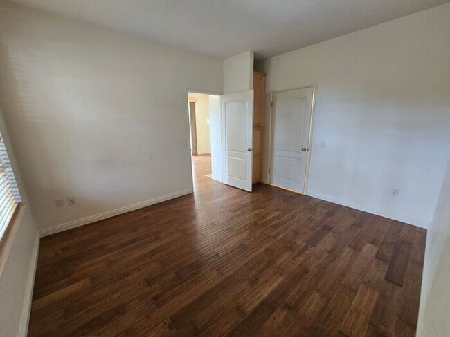 Building Photo - Private Ground-Level Condo in the Heart of Carmel Valley