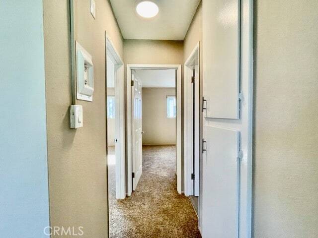 Building Photo - 815 N Rose Ave