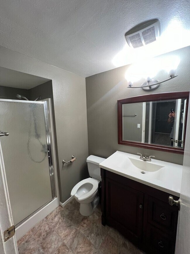 Building Photo - Stunning 4 Bedroom, 3 Bath Tierrasanta Hom...