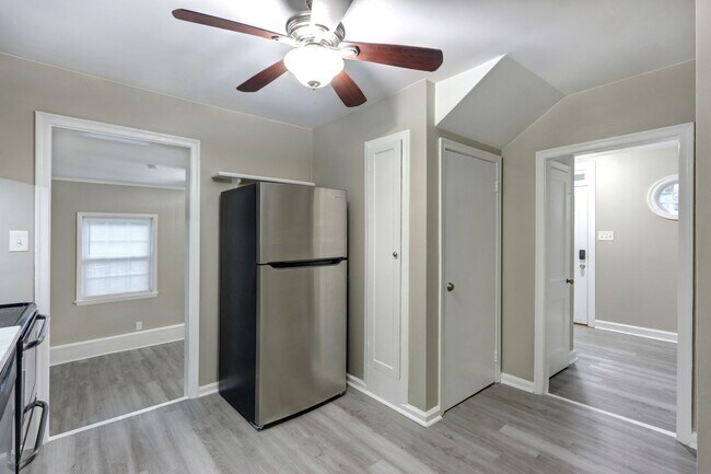 Building Photo - Large 4BR/2BA Ardsley Park House For Rent - Huge Yard