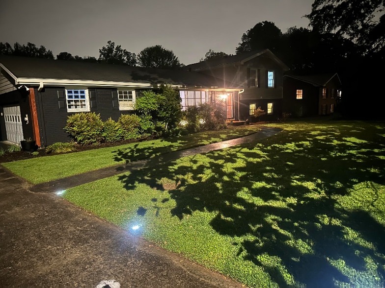 Building Photo - 3077 Laura Ln