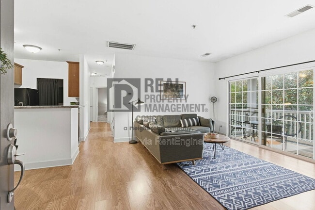 Building Photo - 7223 Althorp Way