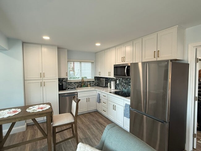 Primary Photo - Stylish Cozy One Bedroom in Pismo Beach