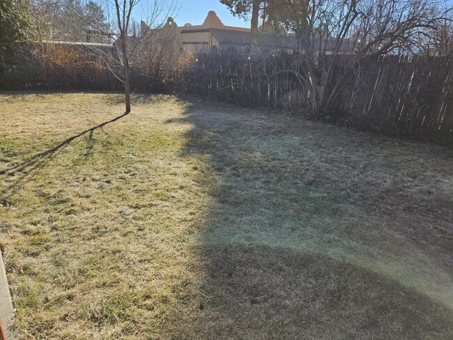 Building Photo - 2425 Emery St