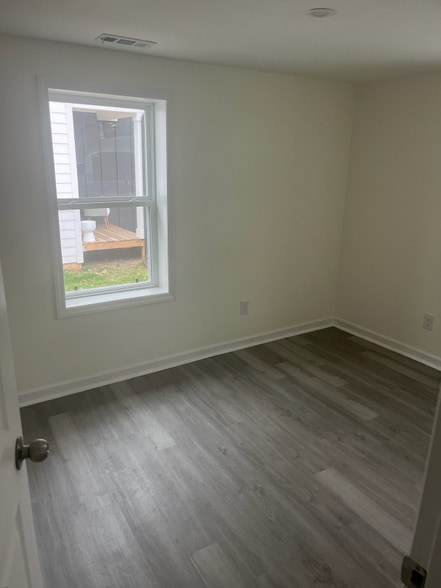 Building Photo - 728 Rodey Ave