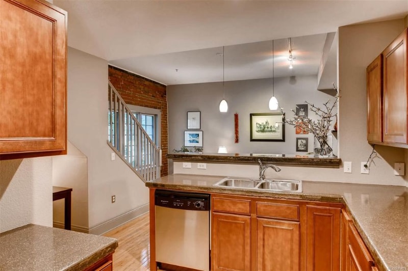 Building Photo - 3211 Zuni St